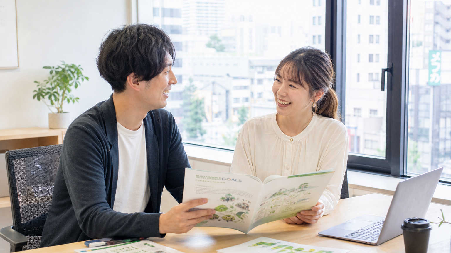 環境報告書とは？産業廃棄物業者が作成すべき理由と基本的な役割